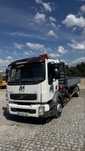 Camião VOLVO FL com grua e báscula