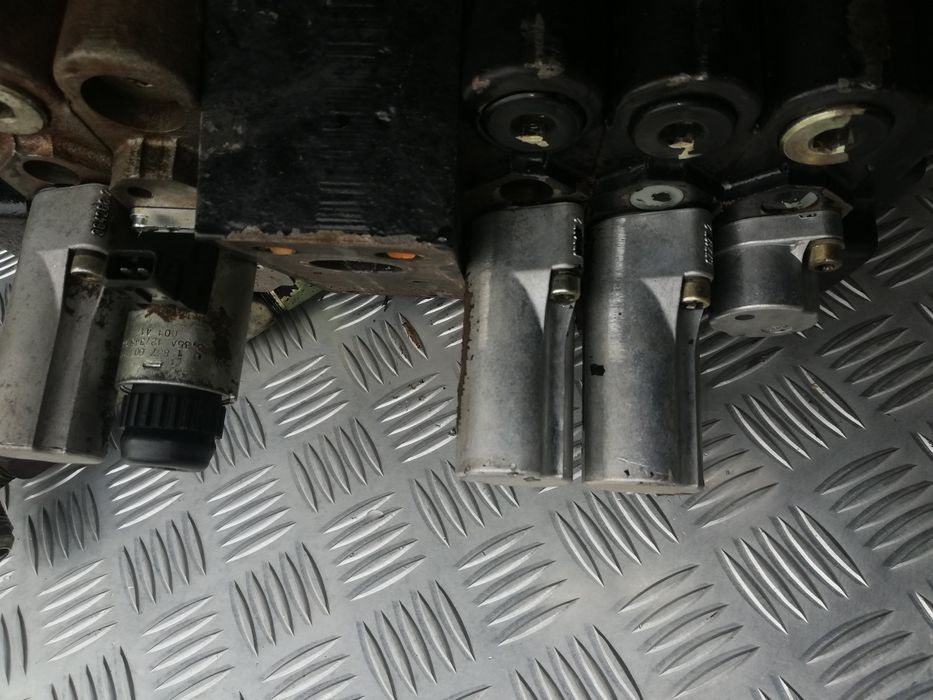 Rozdzielacz hydrauliki EHR Massey Ferguson 8170,8180 części