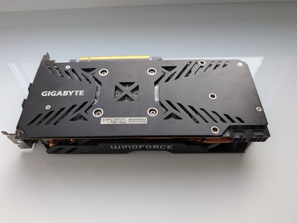 Відеокарта 8GB (Gigabyte Radeon R9 390)
