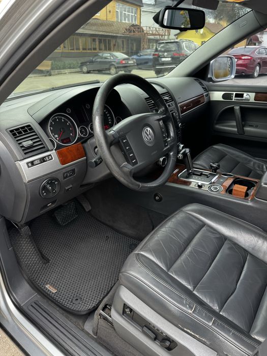 Туарег 2007 год 3,2 газ/бензин