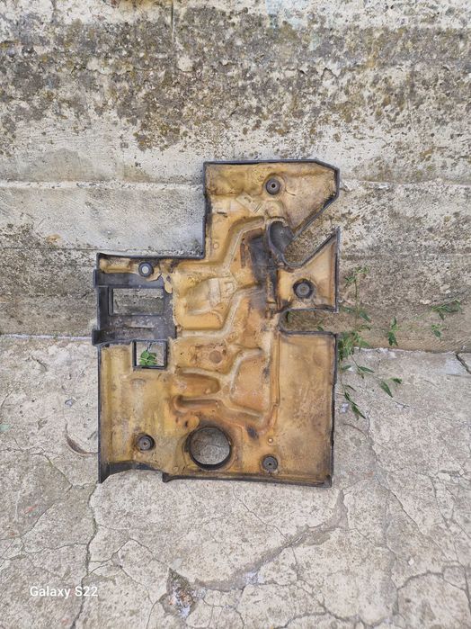Кришка двигуна hyundai terracan 2.9
