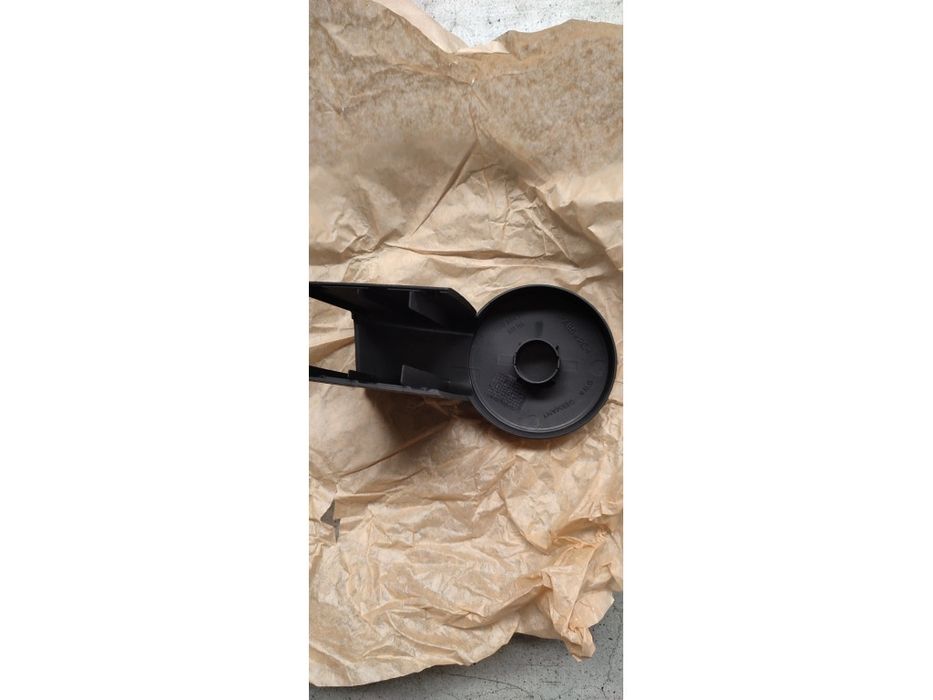 Накладка шарніра підлокітника 1U086427947H, 1U086428047H