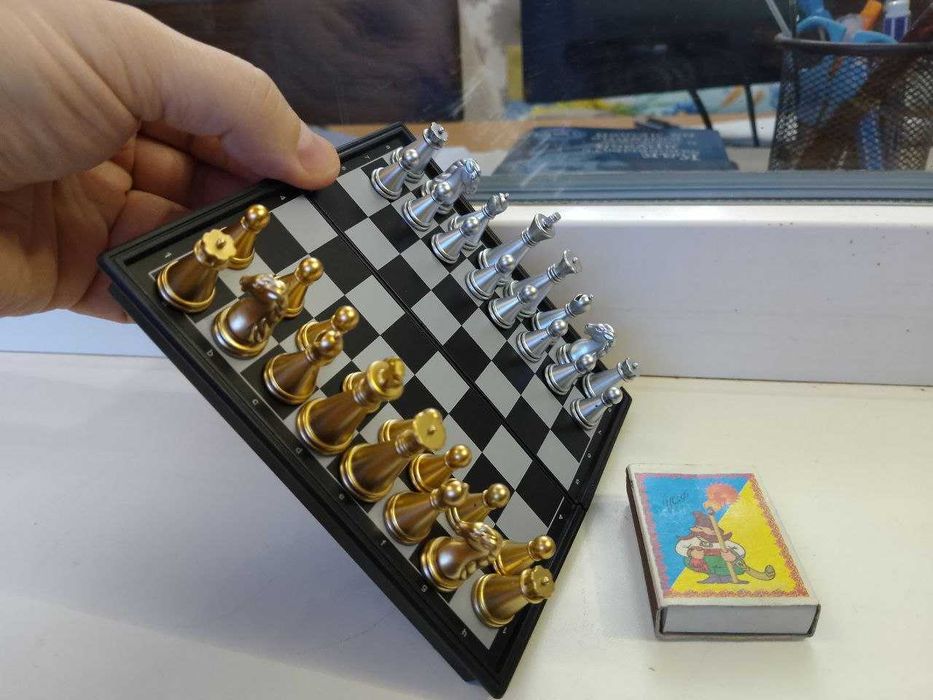 Шахи +нарди+шашки дерев'яні 3 в 1, 30см (НОВЕ!) або Шахи на магнітах.