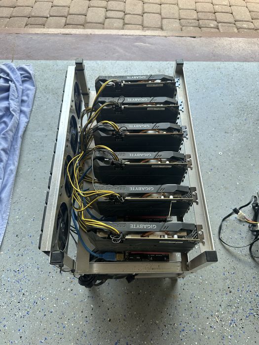 Gigabyte GTX 1660 SUPER 6 GB - 16 sztuk, sprawne , krótko używane