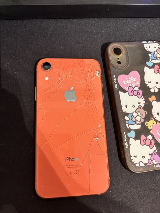 iPhone XS 64GB – uszkodzony ekran i pęknięte plecy