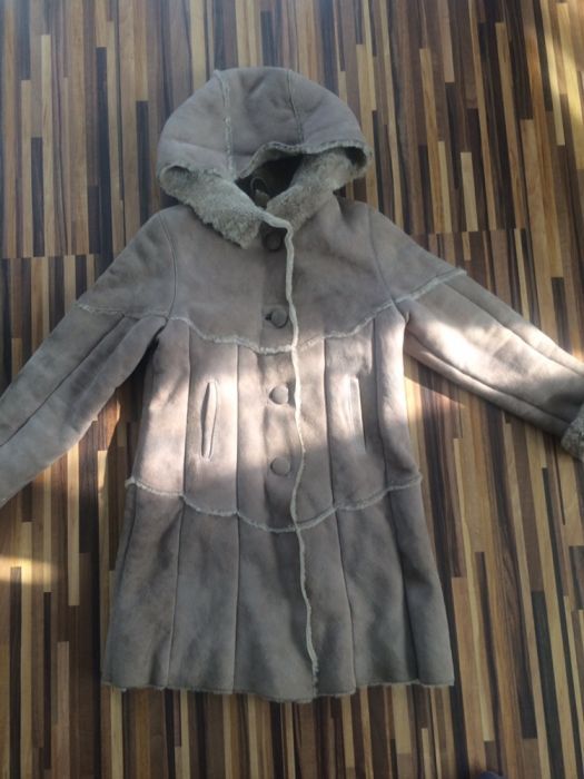 Kożuszek kożuch nowy z kapturem rozm 128