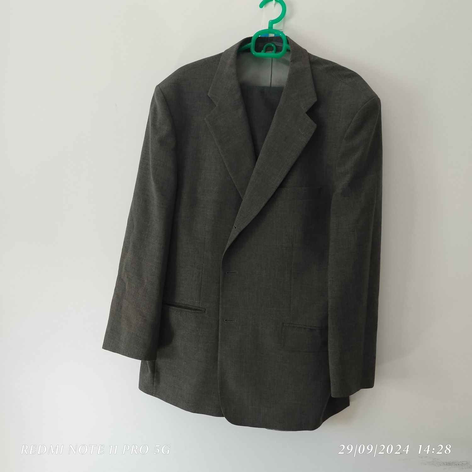 Fatos de homem plus size ( blazer e calça) 85 € cada 85 € cada