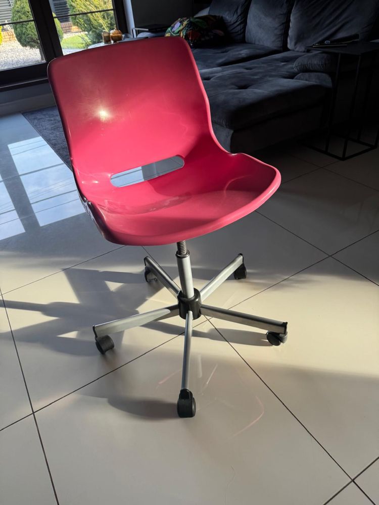 Fotel biurkowy dziecięcy, krzeslo Ikea Snille