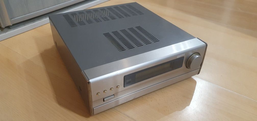 Amplituner Denon UDRA 90