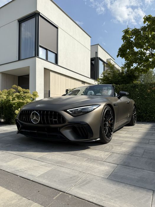 Wypożyczalnia Aut Mercedes Porsche Lamborgini wynajem aut premium