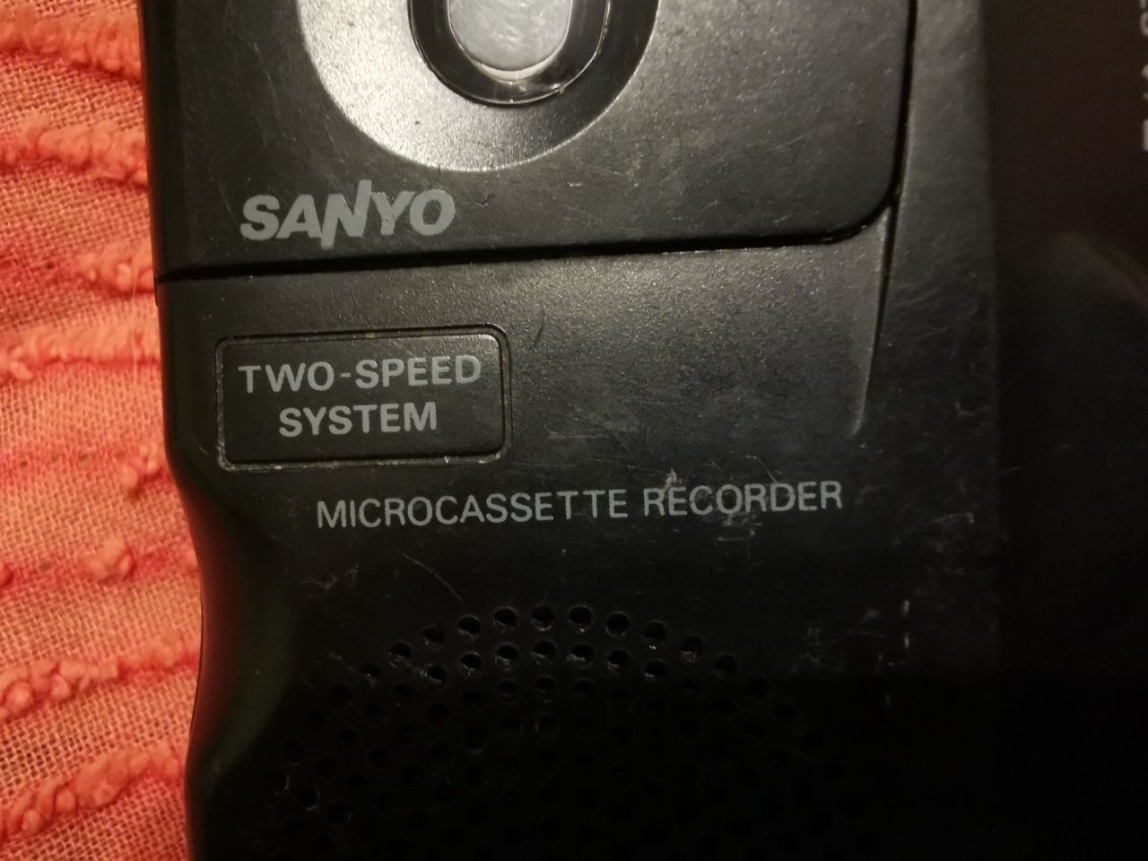 Dyktafon analogowy Sanyo M-5645 Microcasette