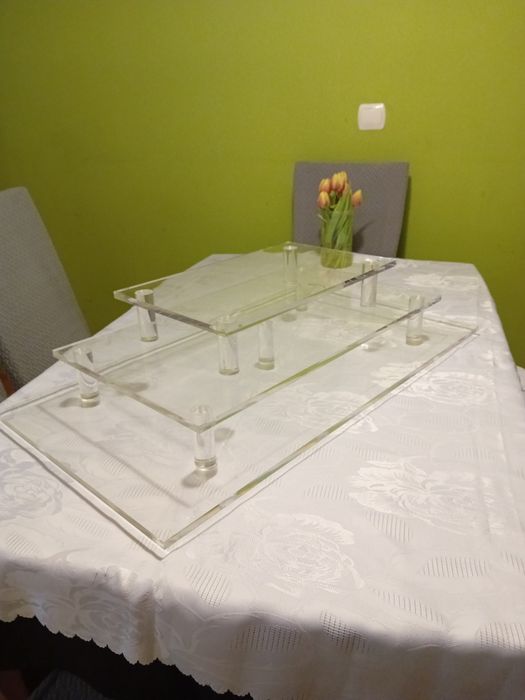 Stojak, stelaż na tort piętrowy lub monoporcje