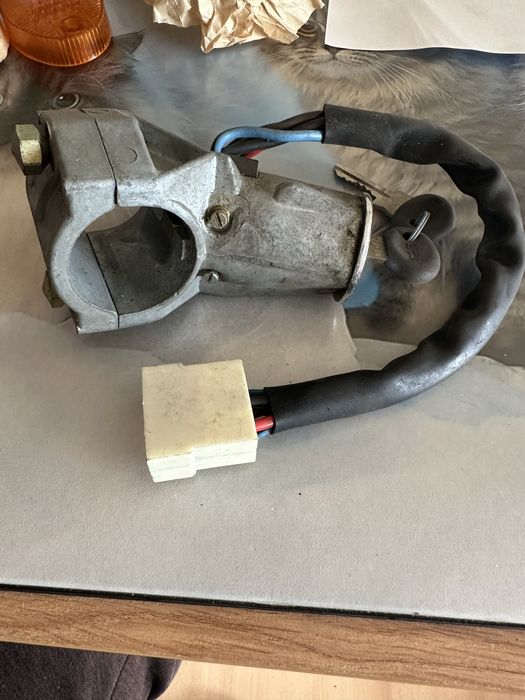 Stacyjka zapłonowa Fiat 126p PRL – oryginał fsm + kluczyk FIAT