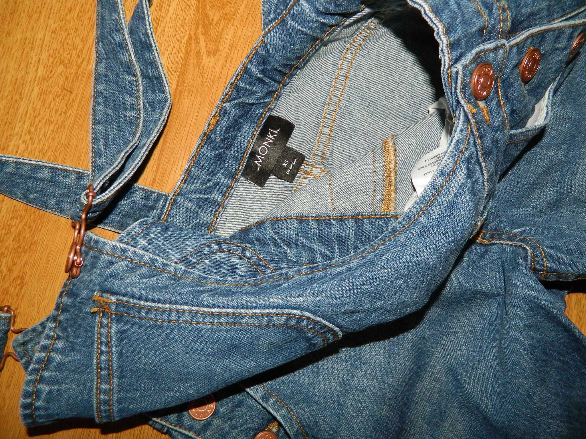 MONKI luźne jeansowe ogrodniczki roz XS