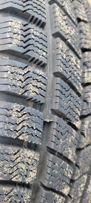 Продам комплект зимових шин