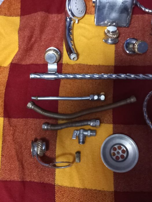 torneiras wc tudo completo