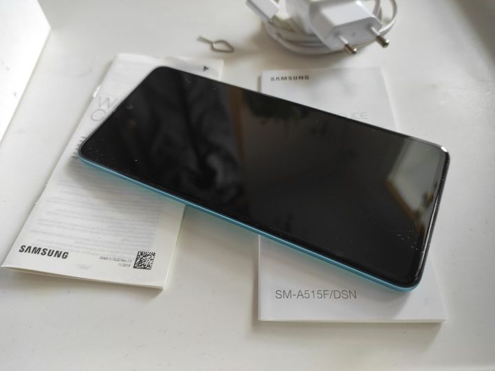 Samsung A51 stan dobry, komplet + etui, 4GB RAM,128GB ROM