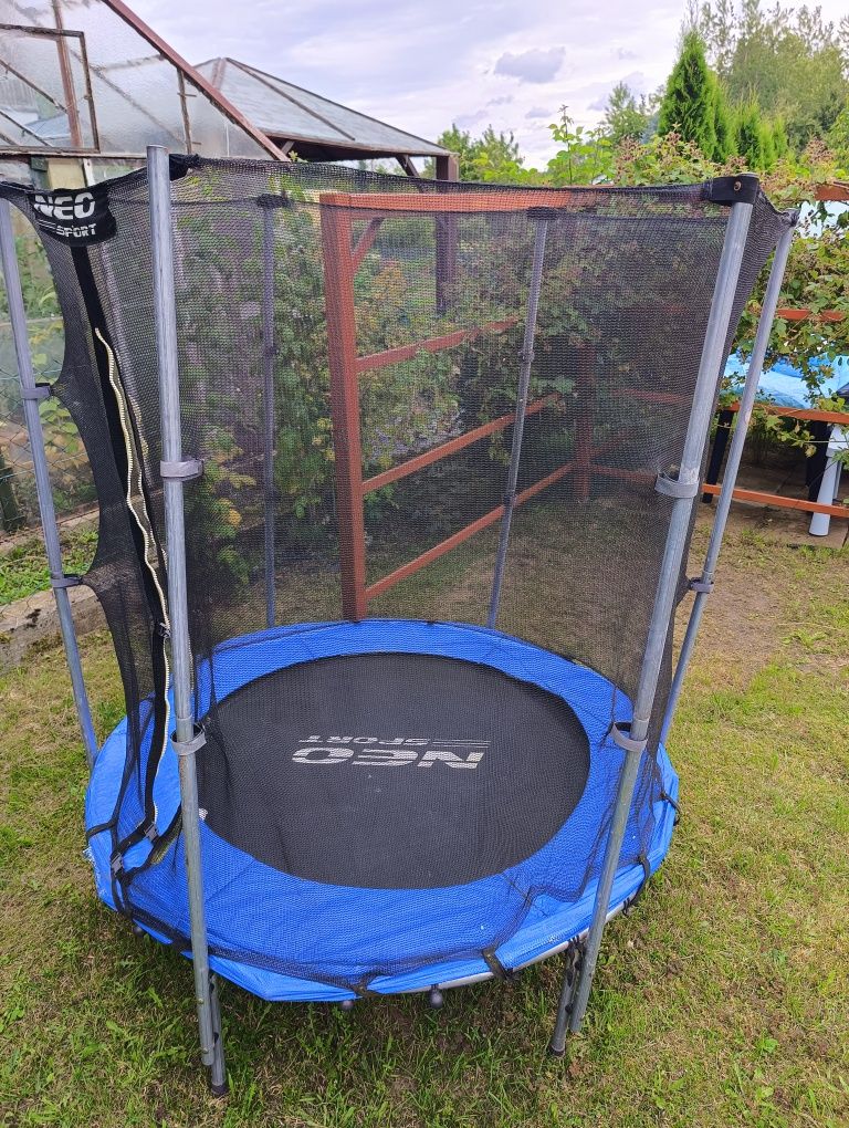 Trampolina mała z siatką 140cm