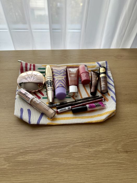 12 kosmetyków do makijażu kosmetyczka eveline missha affect nyx