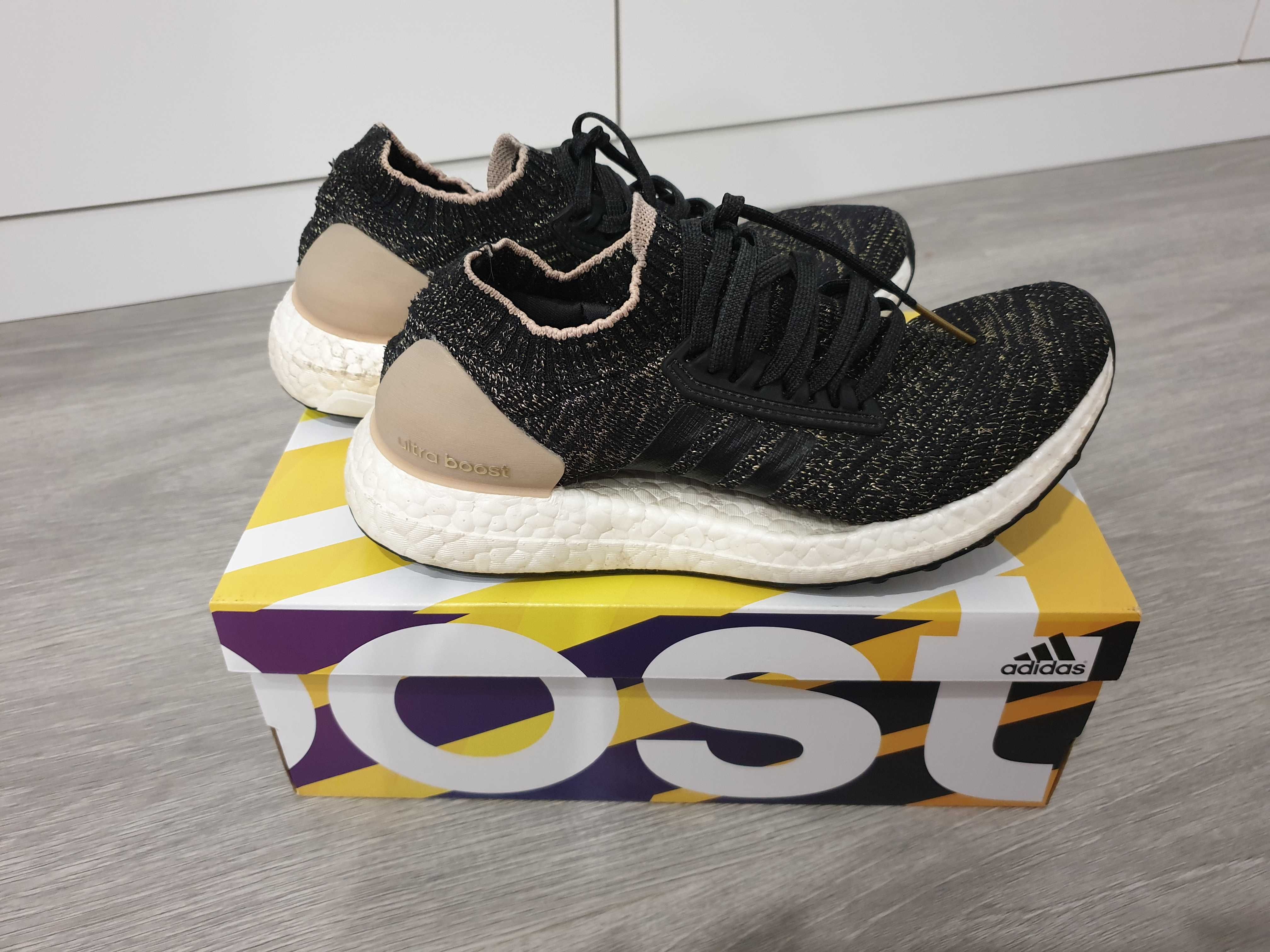 Sapatilhas/ Ténis Adidas Ultraboost, tam. 36 e 2/3