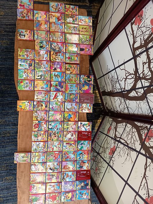 English Junior wszystkie 4 segregatory z czasopismami i kasetami