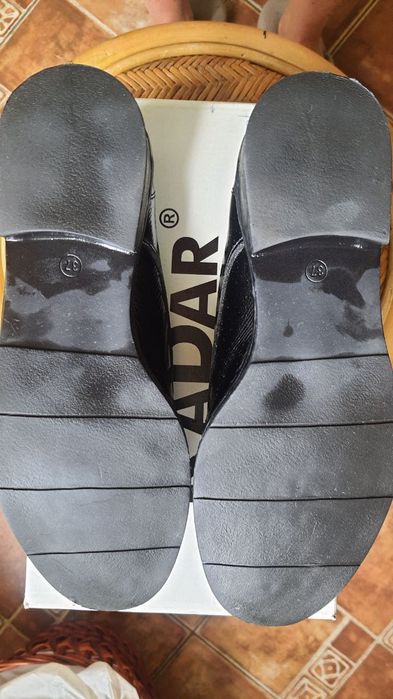 Жіночі туфлі на шнурках