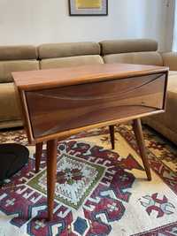 Mesa cabeceira / Apoio vintage estilo dinamarques