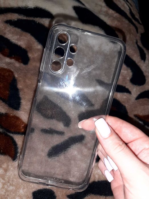 Продам силиконовый чехол на самсунг А13