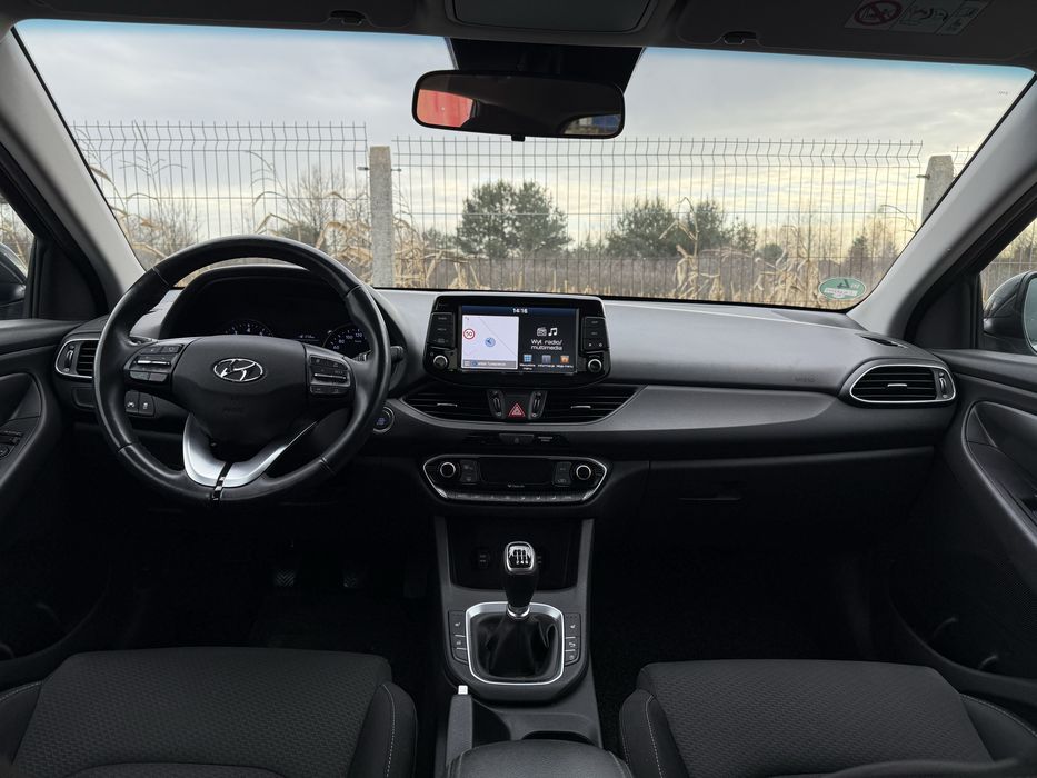 Hyundai i30 2017 rok 1.4 T-GDI benzyna  full led bogato wyposażony