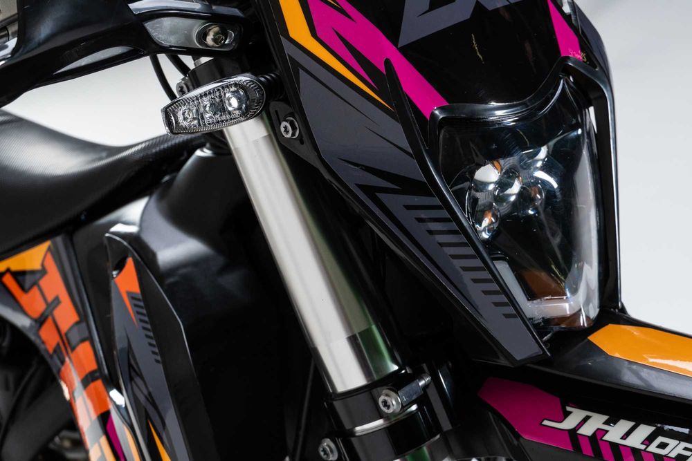 Мотоцкил JHL LX3 300