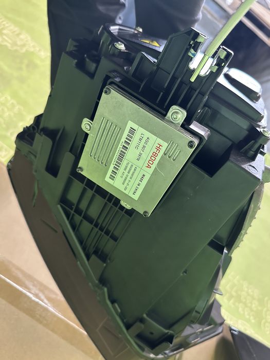 Комплект бампер передній + фари Audi Q3 8u 2014-2018 фара В НАЯВНОСТІ!