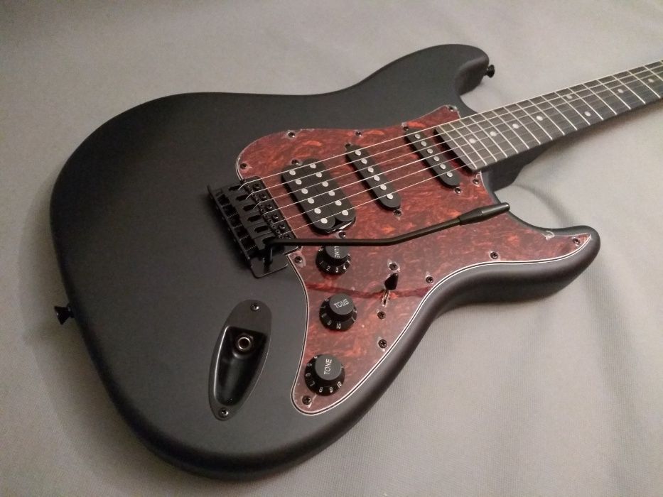 Harley Benton ST-20HSS SBK-gitara elektryczna typ Stratocaster