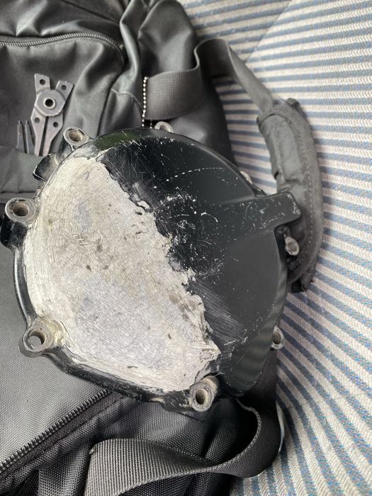 Dekiel,osłona alternatora suzuki GSXR  K1