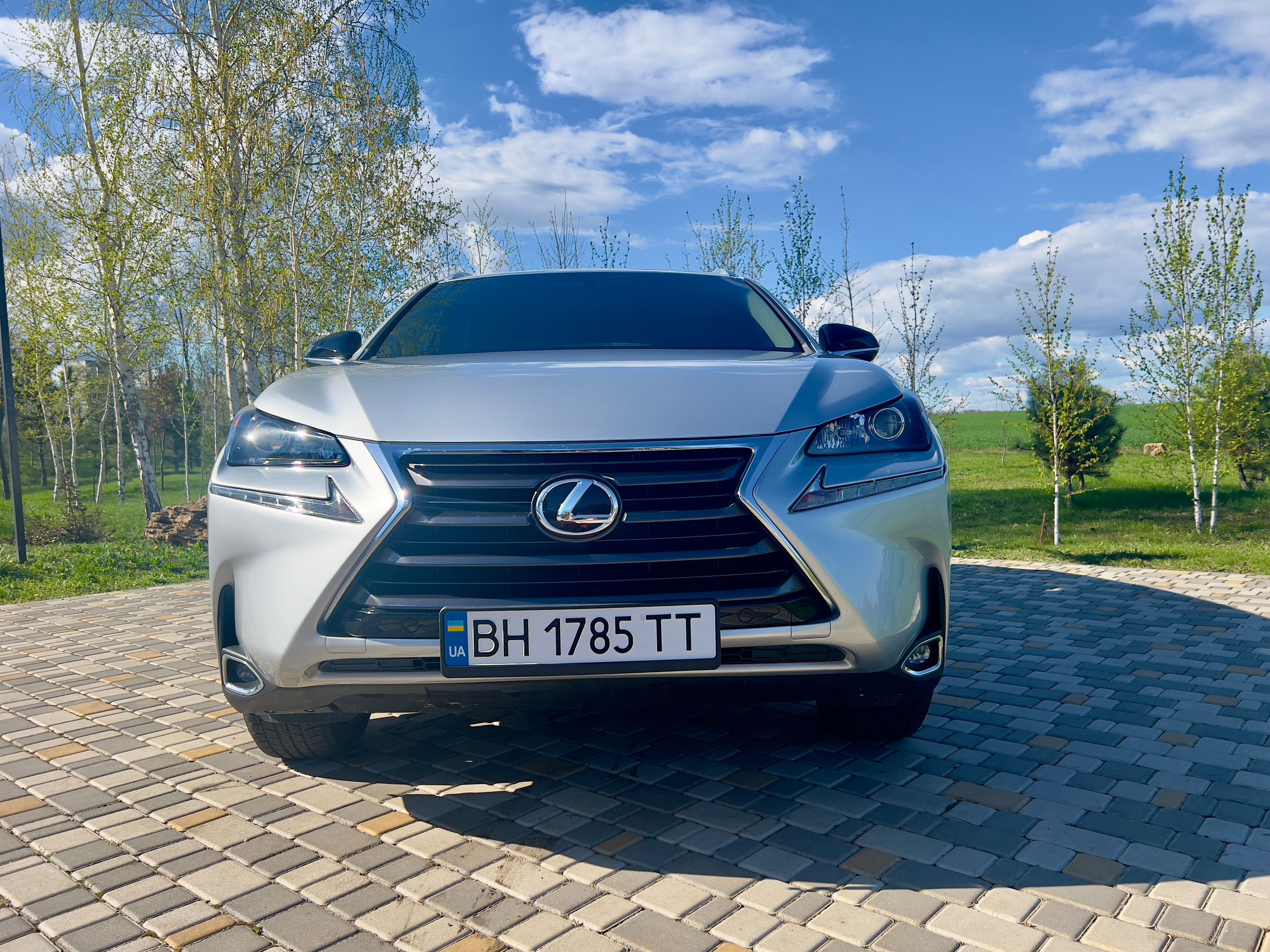 Продам Lexus NX 2017год