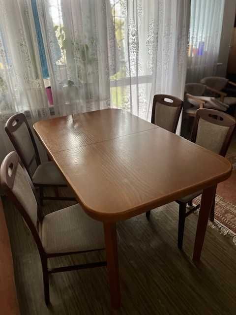 Funkcjonalny rozkładany stół w kolorze złoty brąz/dąb + 4 krzesła