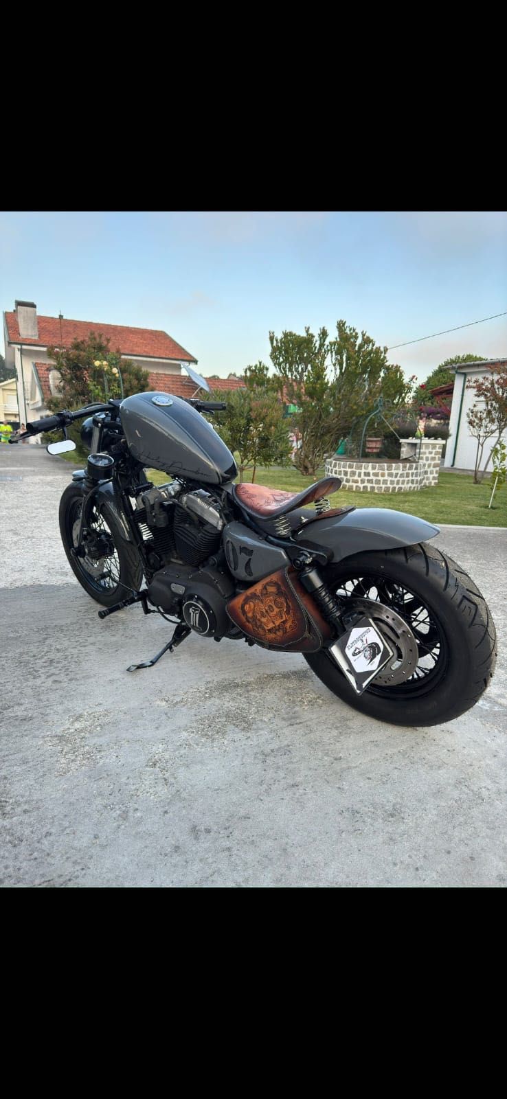 Vendo mota nova , como se pode ver nas fotos. .