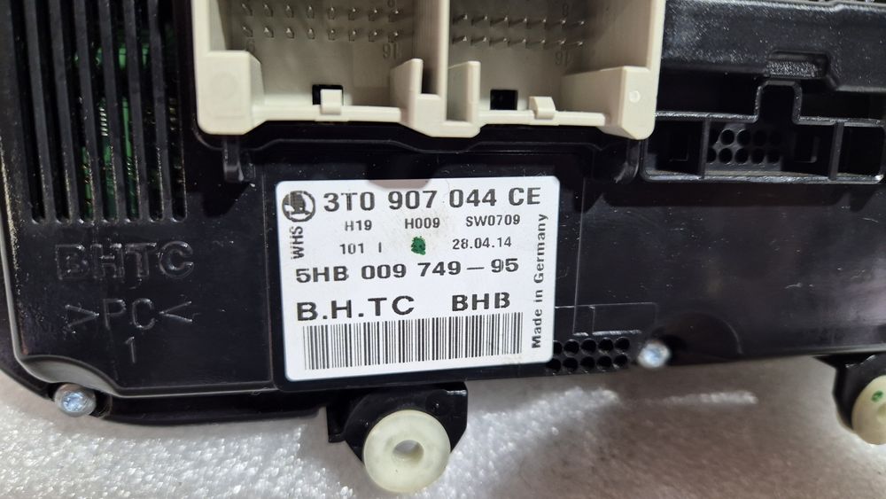 Panel nawiewu klimatyzacji skoda superb II 2 lift jak nowy Europa