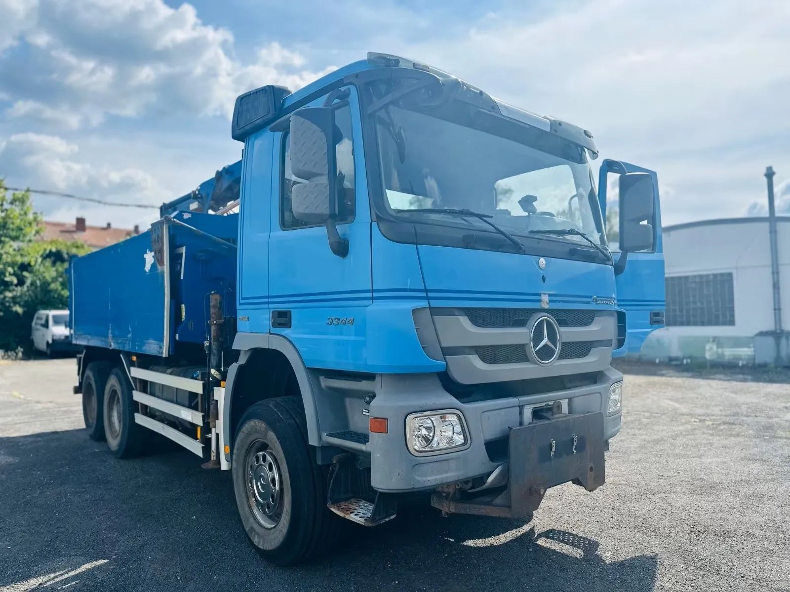 Mercedes-Benz ACTROS 3344 6x6 | Wywrotka z Kranem Terre 131 | Bordmatic