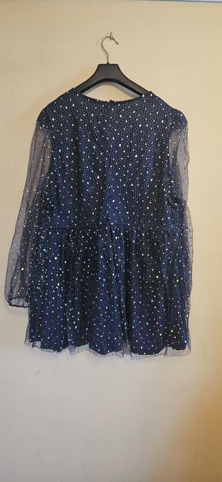 Granatowa błyszcząca sukienka