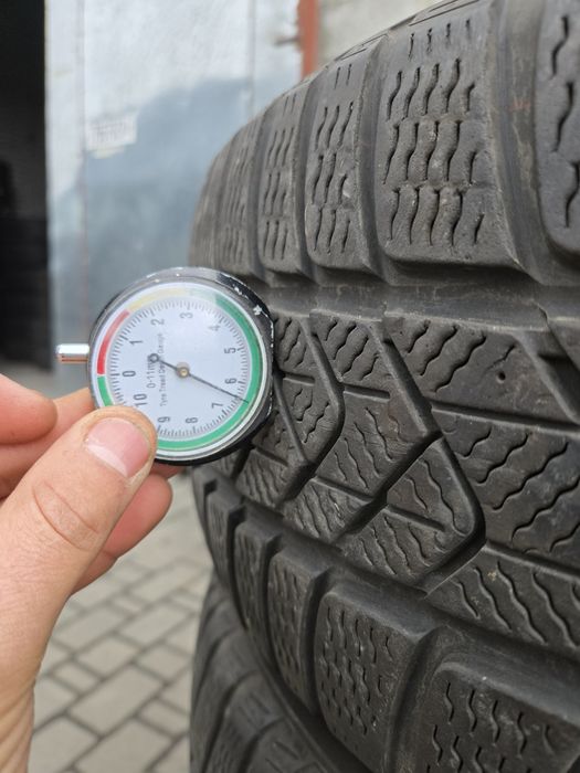 Шини зимові 225 55 17 Pirelli Sotozero 3 Склад 215 60