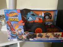 Hot wheels monster truck на радиоуправлении, трансформируется в трек.
