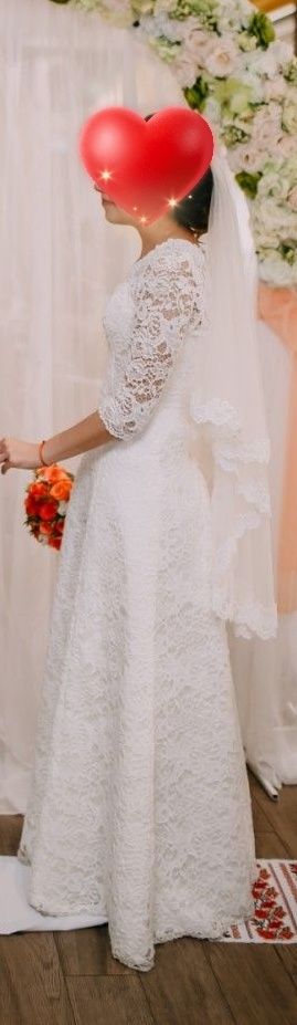 Продам весільну сукню