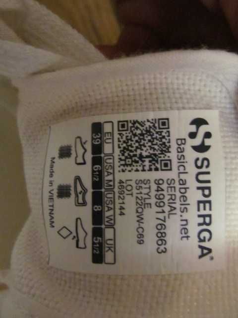 Жіночі фірмові кросівки  Superga.Made in Vietnam (38розмір)