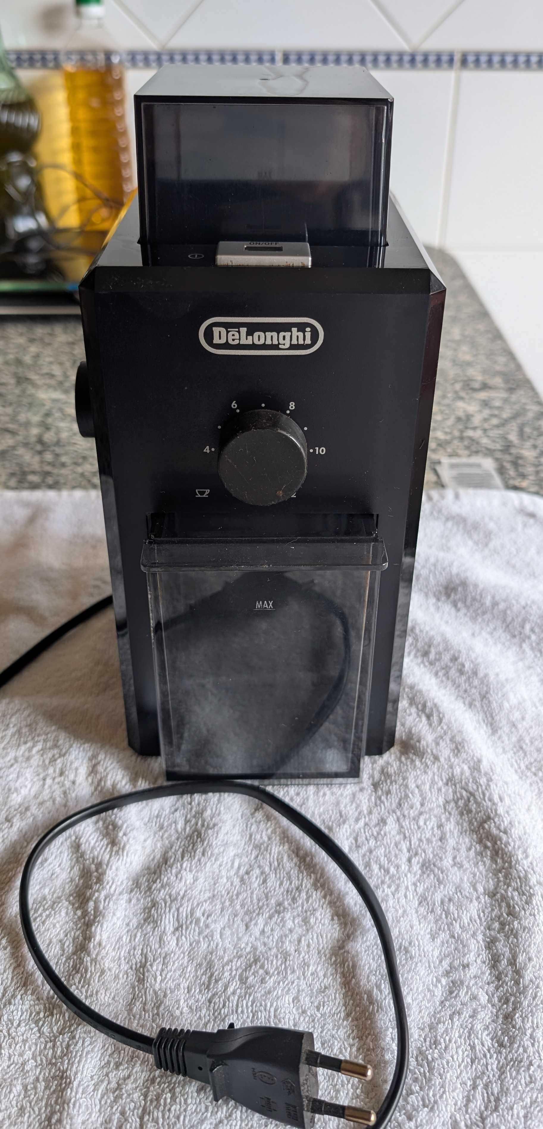 Delonghi Dedica EC685.W + Moinho café KG79