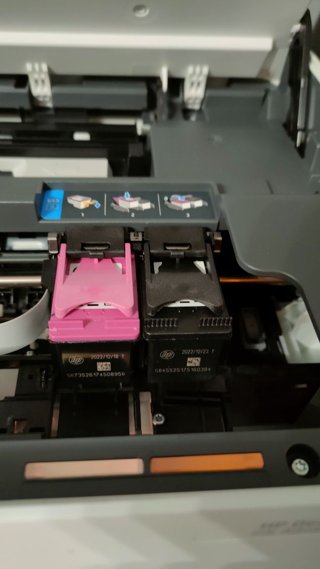 Urządzenie wielofunkcyjne HP DeskJet Plus Ink Advantage 6075