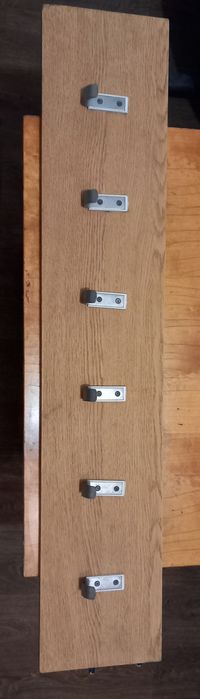 Вешалка на 6 крючков