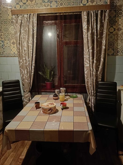 Сдам комнату возле м.Шулявская для девушки/женщины