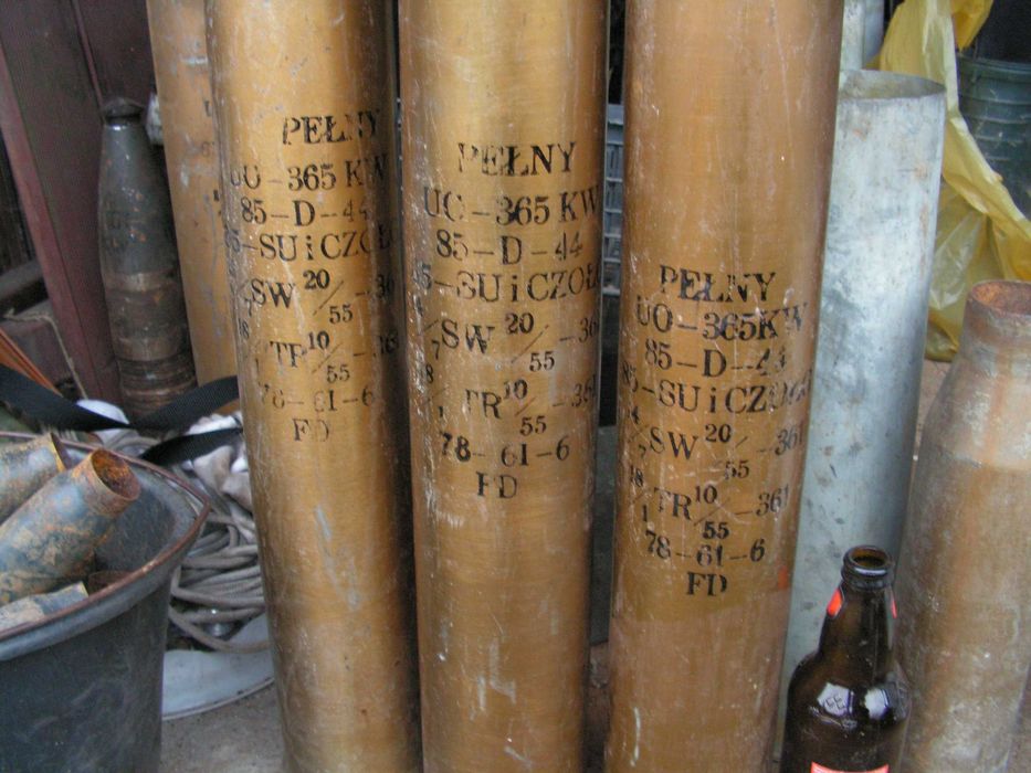 Łuski od czołgu T-34 , IS 2 i innych maszyn 2 sztuki