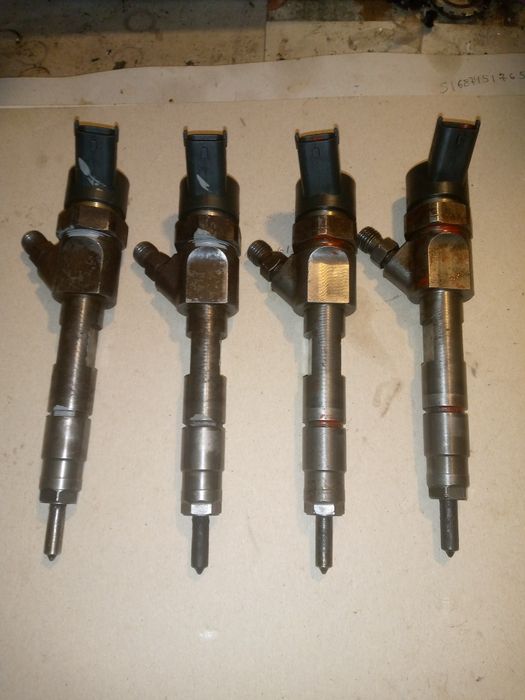Продам форсунки 1.9 dci