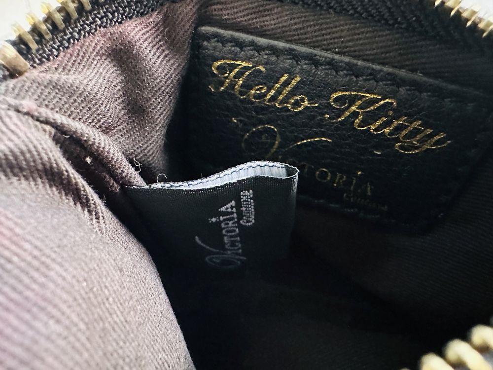 Porta-moedas Hello Kitty by Victoria Couture genuine leather